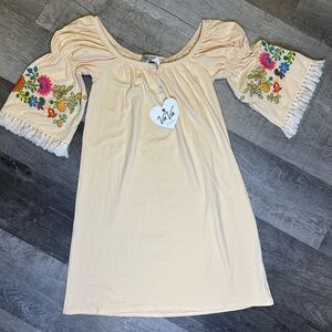 VaVa by Joy Han Embroidered Boho Bell Sleeve Fringe Dress Top NWT XS
